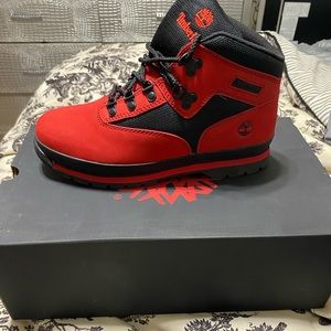 New sz 6 timberlands